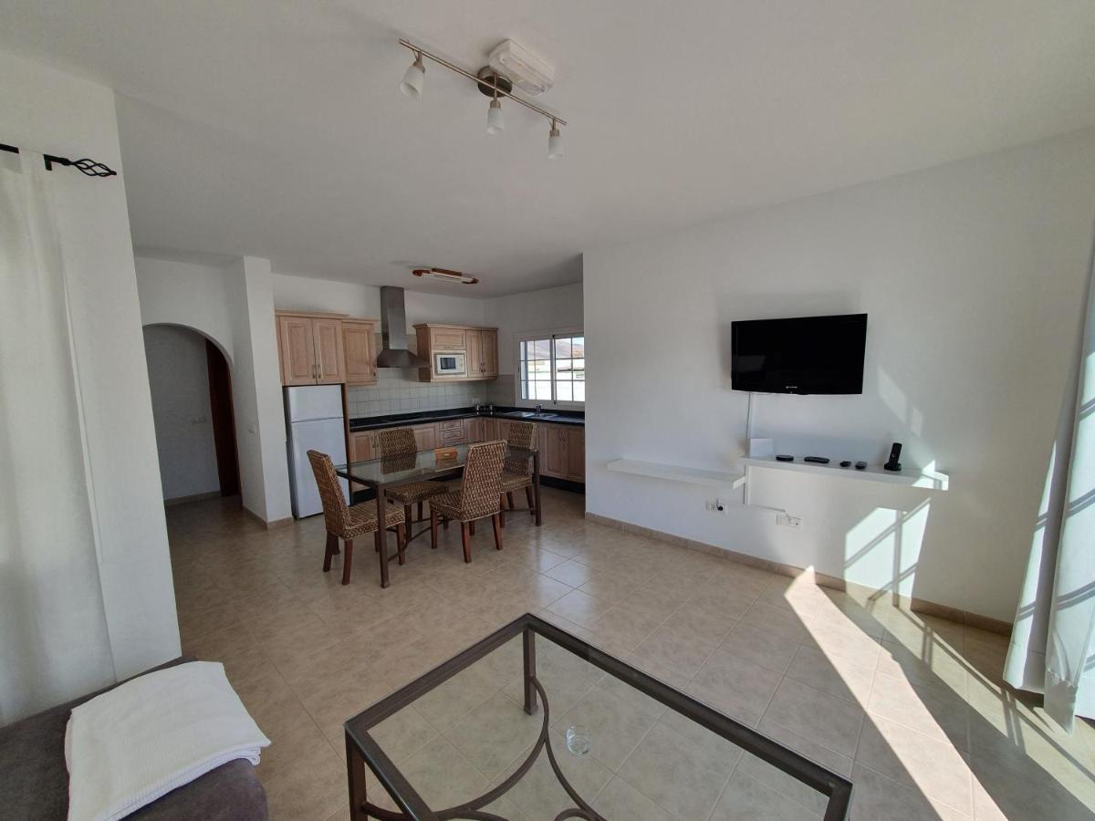 Apartamentos Graciosamar Калета де Себо Екстериор снимка