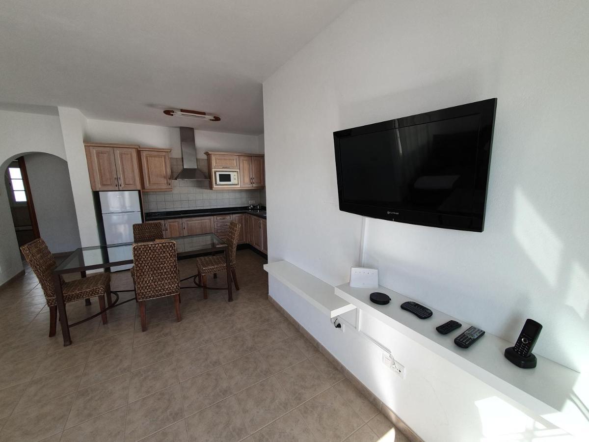 Apartamentos Graciosamar Калета де Себо Екстериор снимка