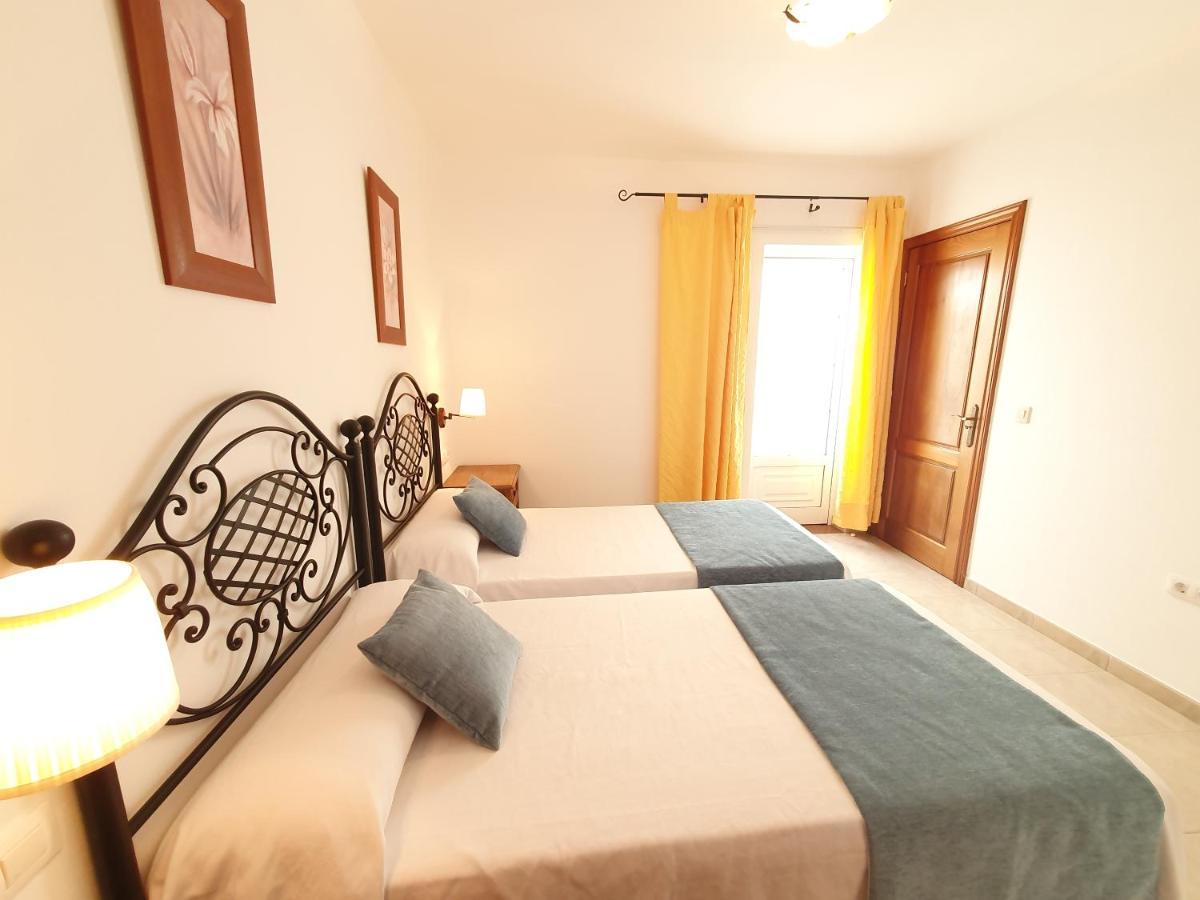 Apartamentos Graciosamar Калета де Себо Екстериор снимка